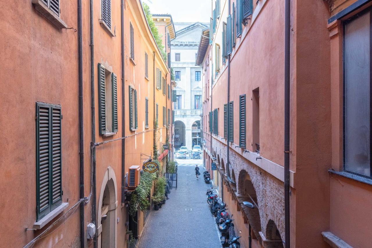 Simon, Bologna By Short Holidays Εξωτερικό φωτογραφία